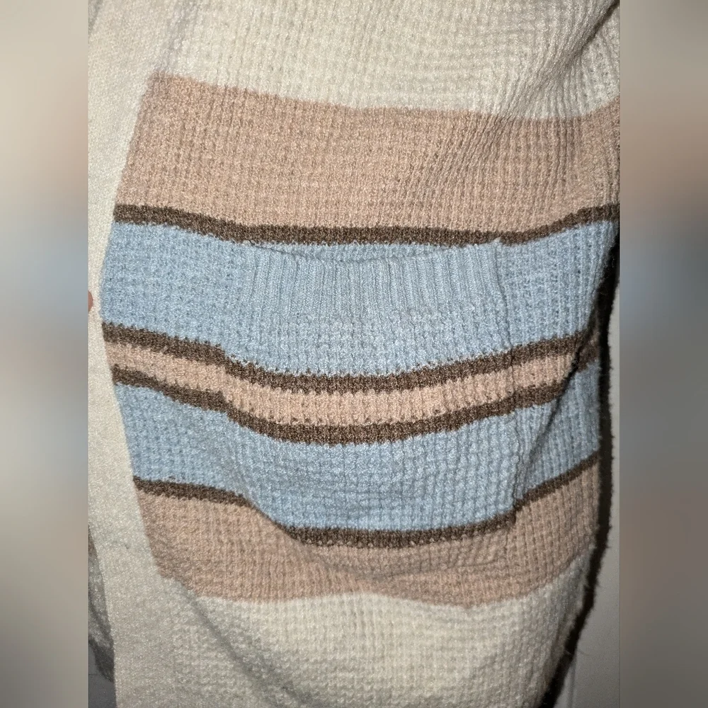 SO Juniors Blue, Tan, and Cream Waffle Cardigan. Size L. NWT
